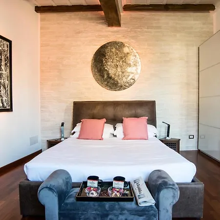 Navona New Charme Art ローマ